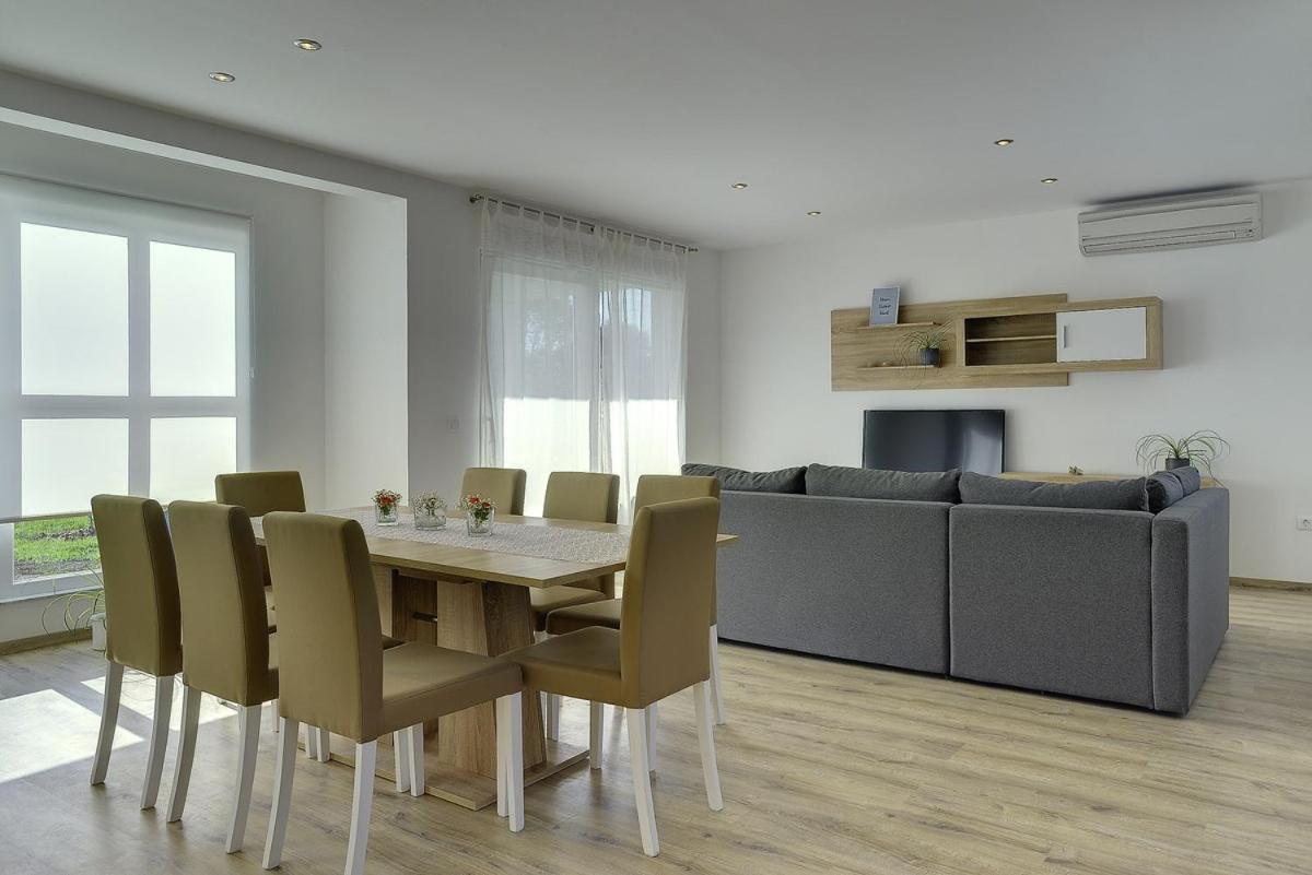 Holiday Home Bellissima Vodnjan Esterno foto