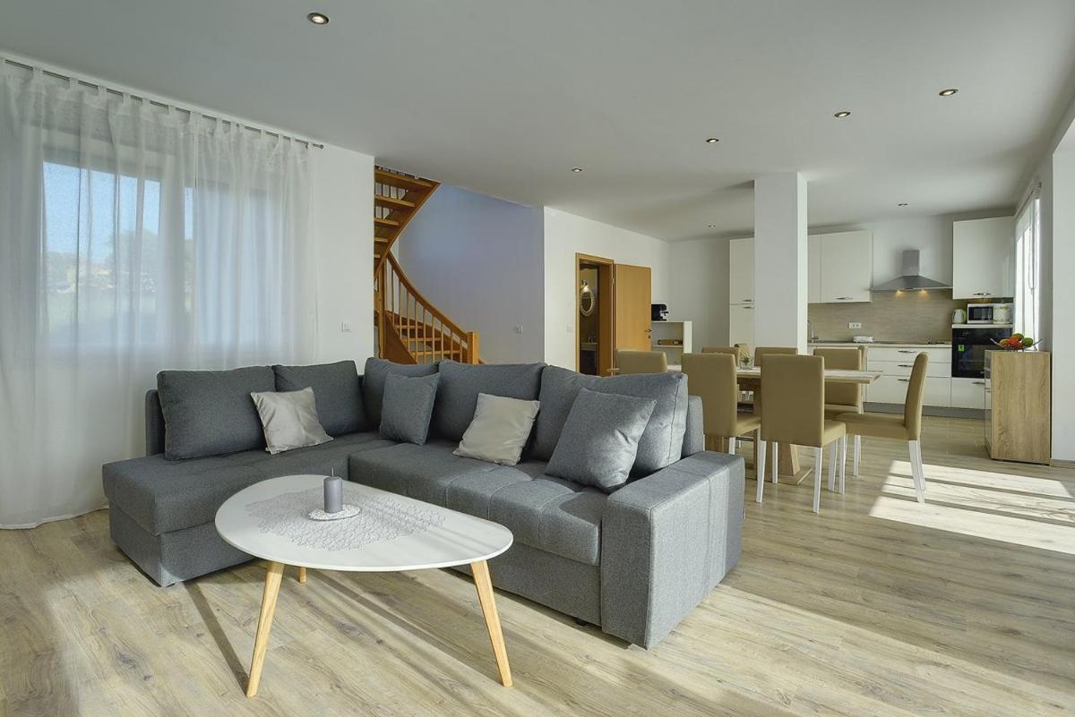 Holiday Home Bellissima Vodnjan Esterno foto